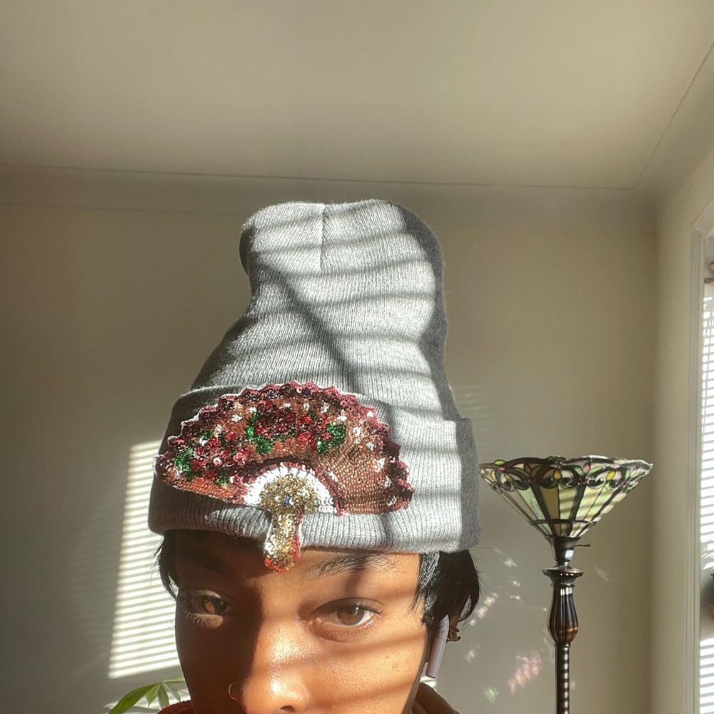 Fancy fan beanie